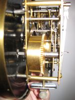Wanduhr / Regulateur