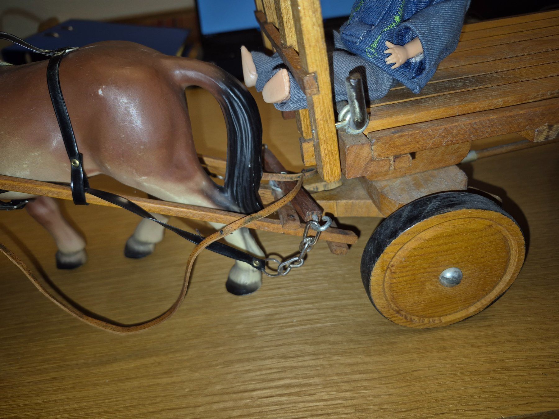 Statuette: Pferd mit Heuwagen mit Bauer und zwei Kinder – Usato da Buttikon SZ venduto da sefa02 4