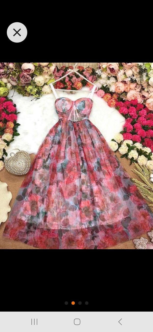 Vestiti: Floral Midi Dress Grösse S – Usato da Eschenbach SG venduto da SanFranciscoCalifornia 1