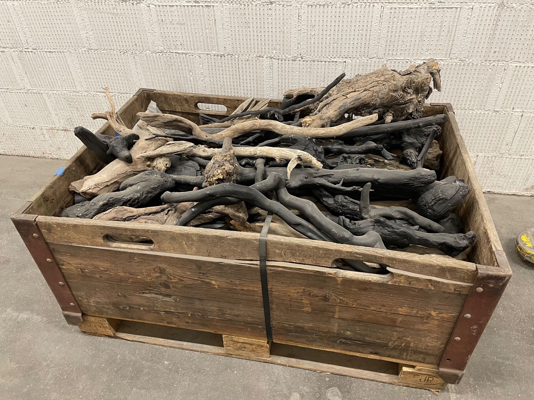 Tutte le decorazioni: Schwemmholz_Natur – Usato da Flawil venduto da Waldau1A 4