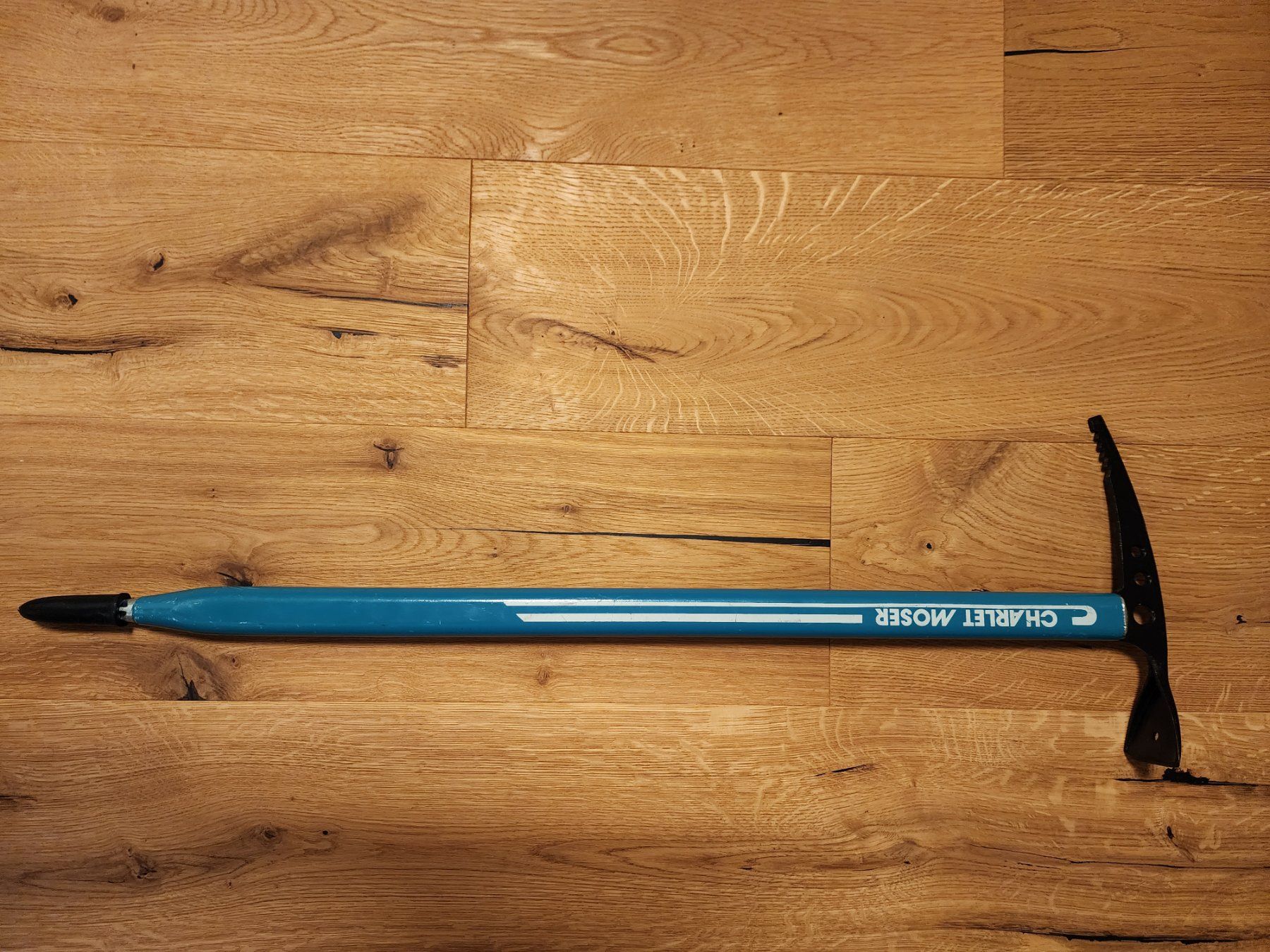 Kletterausrüstungen: Eispickel Charlet Moser 75cm – Gebraucht aus Azmoos von  1