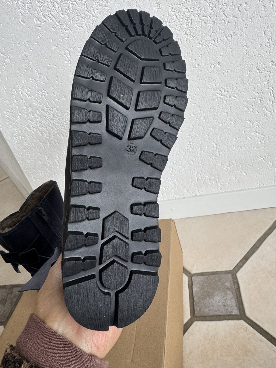 Friboo Scarpe per ragazze: Friboo winter boots size 32 New – Nuovo e nell'imballaggio originale da Blonay venduto da art_7f87 5