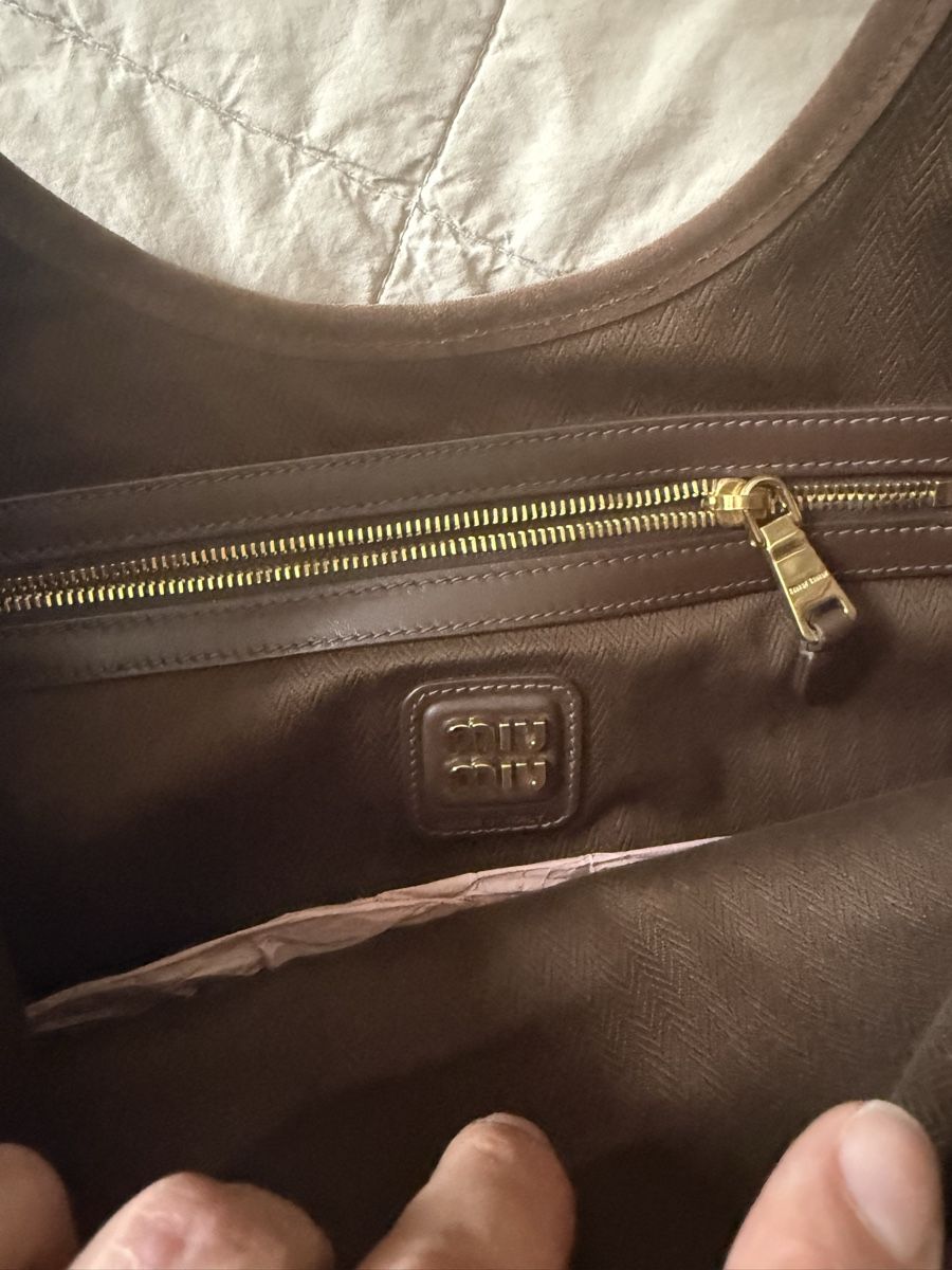 Miu Miu Sacs femmes: IVY Bag Miu Miu – D'occasion à Teufen AR par nicmat 2