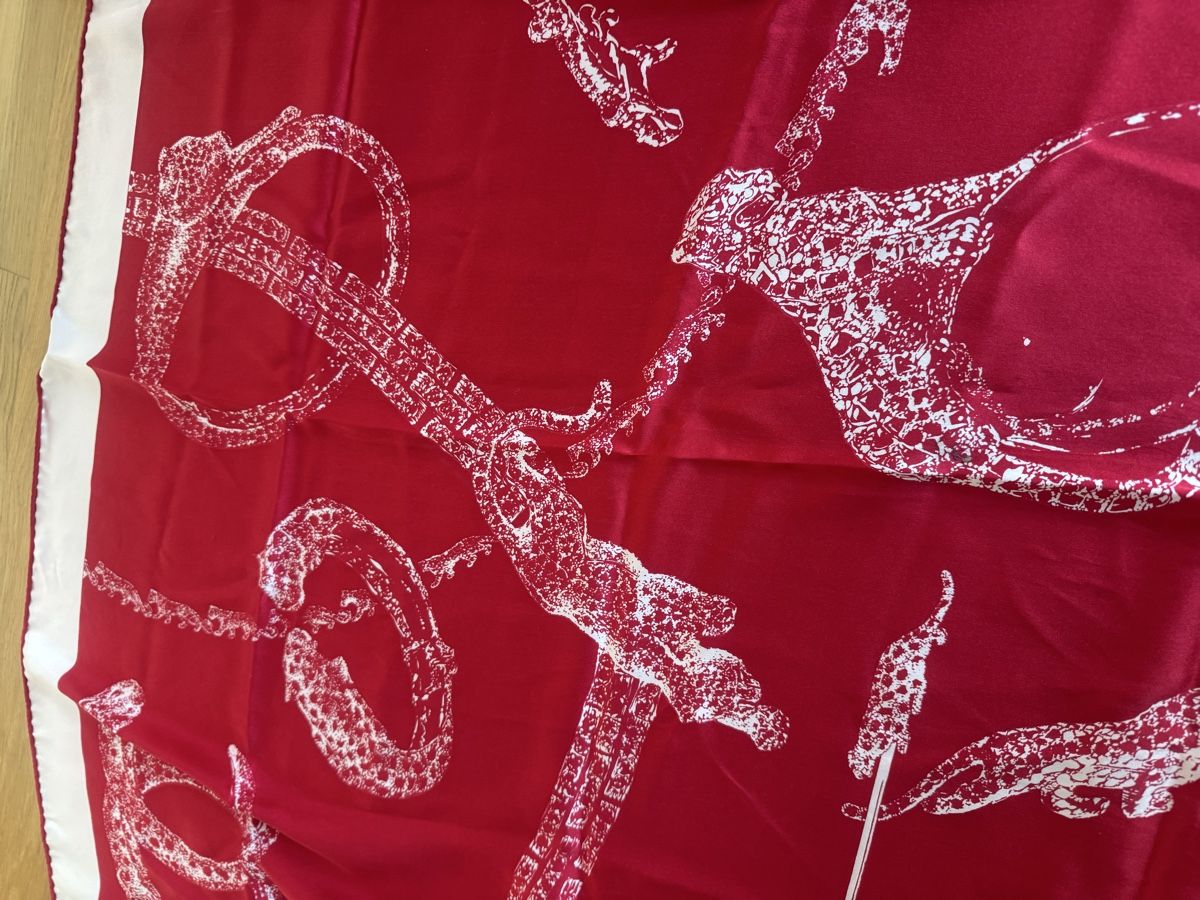 Cartier Foulard & Sciarpe: Foulard Cartier – Usato da Zürich venduto da LuxuryJewellery 8