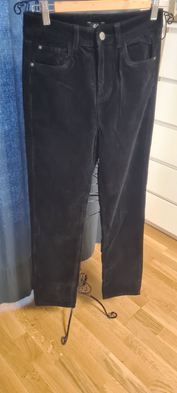C&A Pantaloni: hose gr  36 – Nuovo (secondo la descrizione) da zürich venduto da janjaz