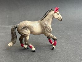 Schleich 42456 Trakehner Stute Reitturnier Pferd