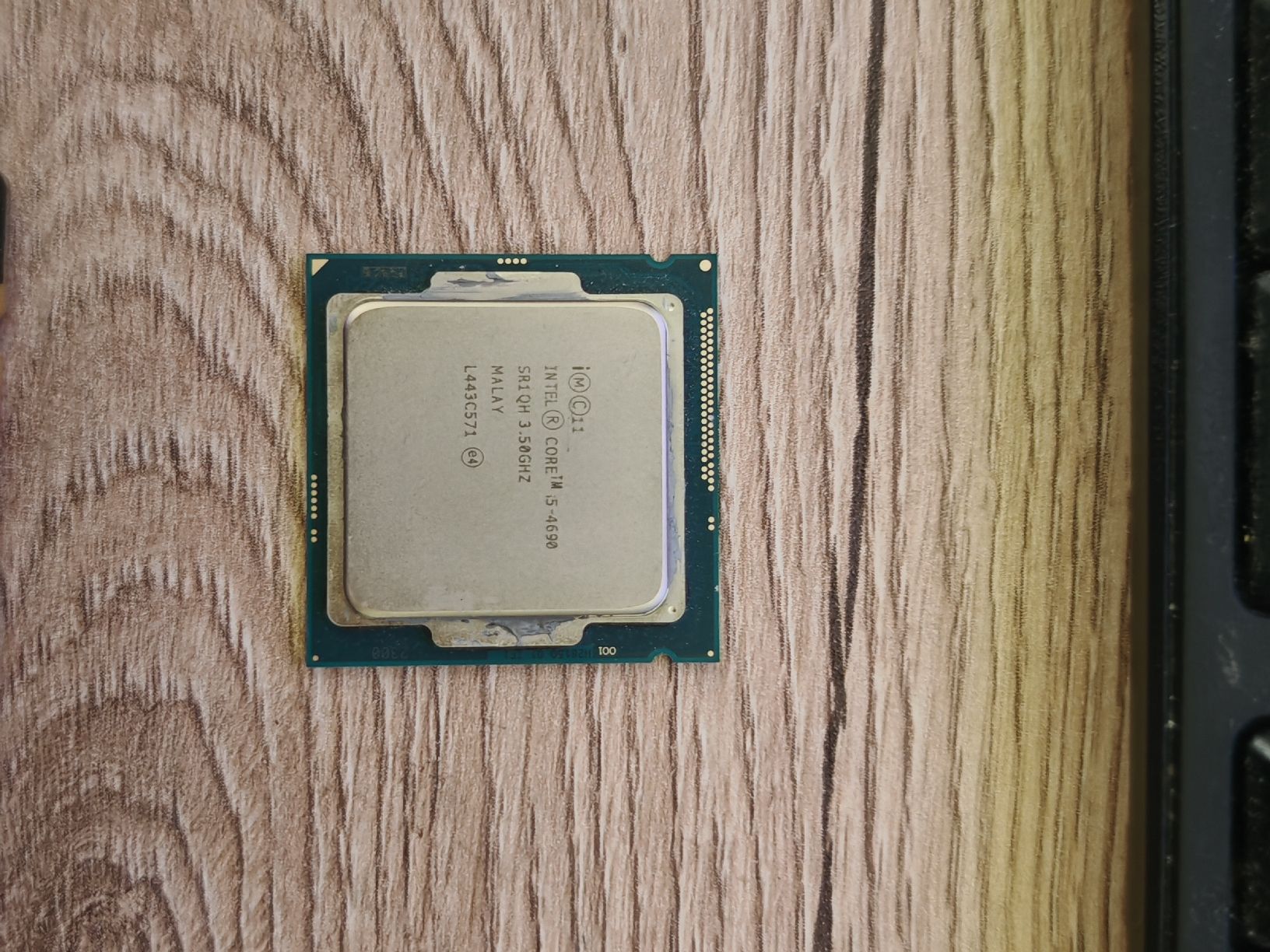 Composants électroniques: Cpus,Ram,Gpu and Motherboard  – D'occasion à Moutier par tchoffat 1