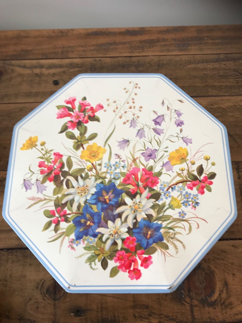 Schnebli Altro in Decorazioni & Accessori: Alte Blechdose Schnebli Biscuits – Usato da Rapperswil SG venduto da cosiba01