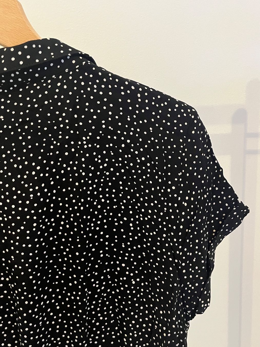 Yes Or No Camicette: Blouse à pois, blanche et noire – Usato da Savagnier venduto da taianab 3