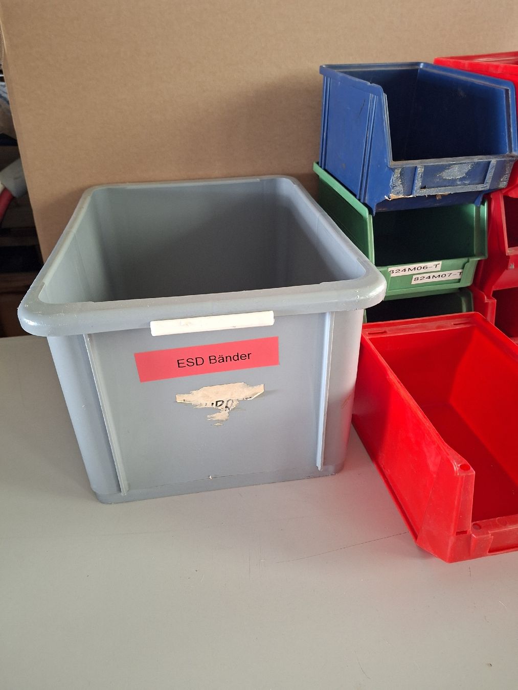 Contenitori & Simili: Lagerboxen versch. Grössen – Usato da Oberhasli venduto da Cortina 3