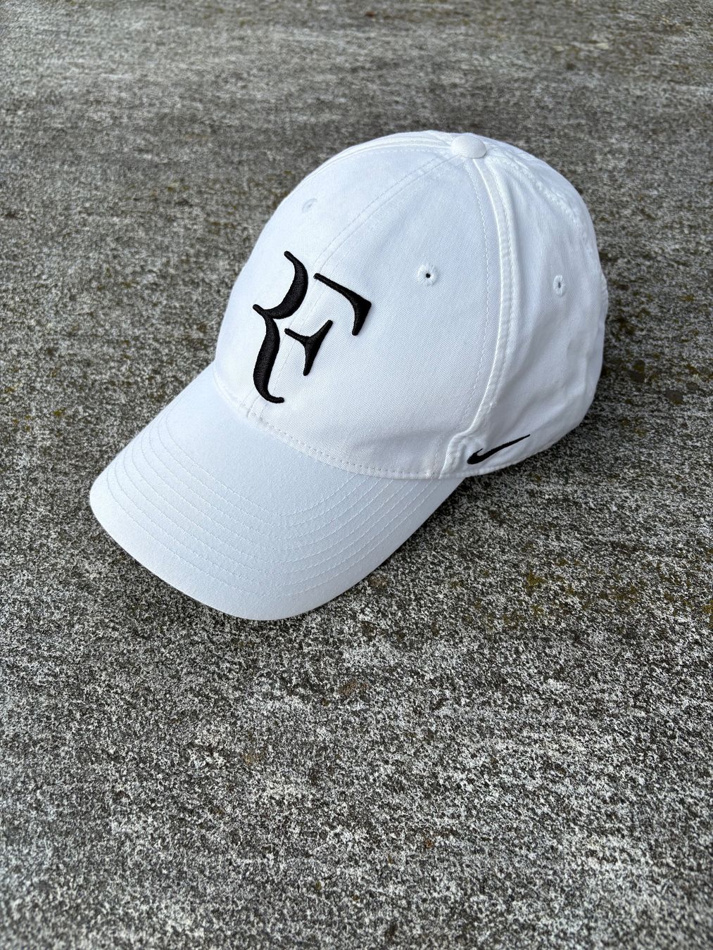 Nike Sonstige Kleidung & Accessoires: Roger Federer Cap original Nike weiss & div RF Logo – Gebraucht aus Freienstein von Golfbueb 5