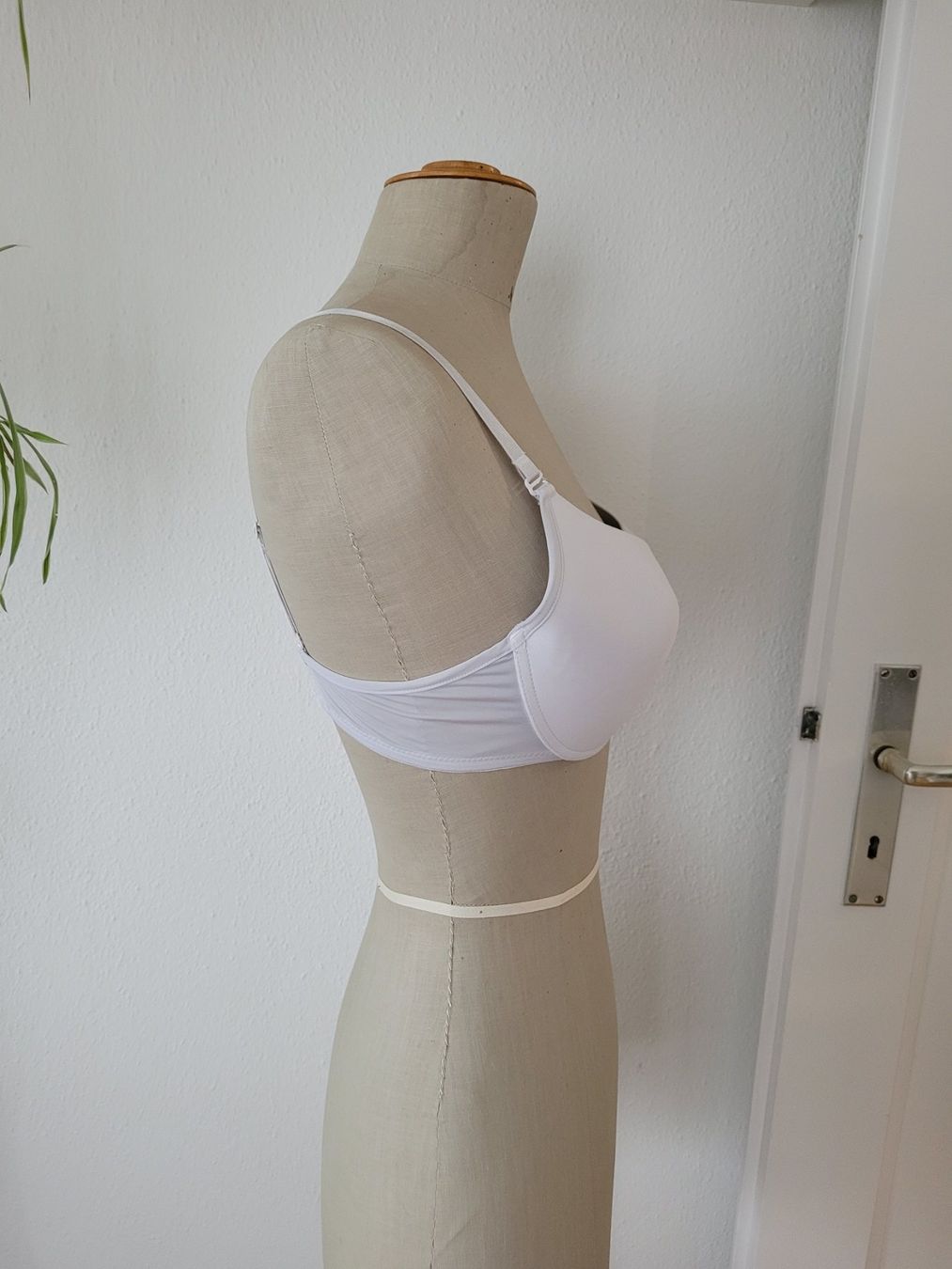 Altra biancheria intima: BH's 'weiss' (2 Stk.) – Usato da Triesen venduto da stephanieschurti 1