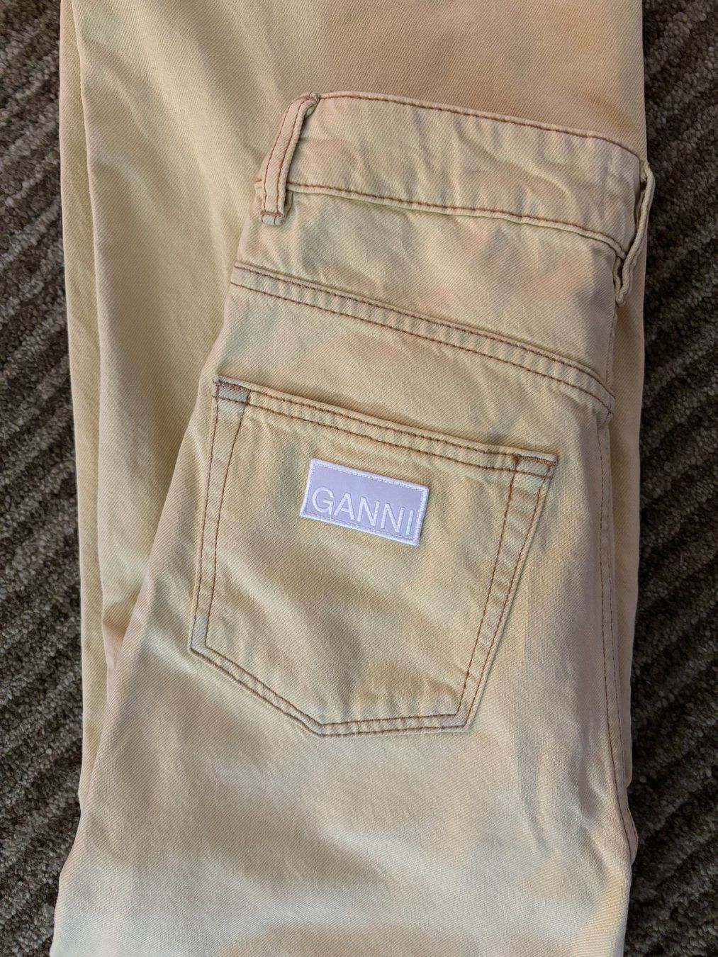 Ganni Jeans: GANNI yellow Magny Jeans – Usato da Luzern venduto da sar_78lv 2
