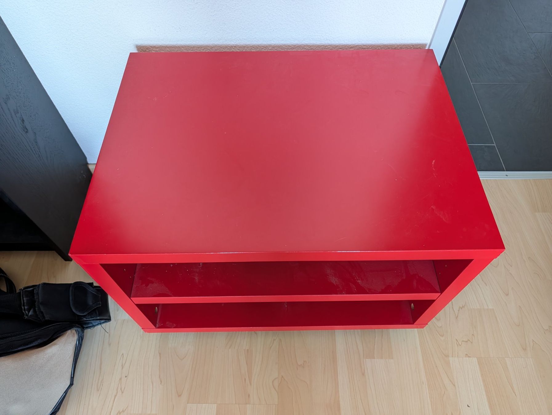 Ikea Scaffali: Beistelltisch oder Regal auf Rädern, rot – Usato da Zollikofen venduto da ste_7bxv