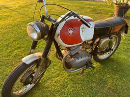 Gilera 300cc, Extra , 2 Zylinder , Leistung: 11kW / 4Gang