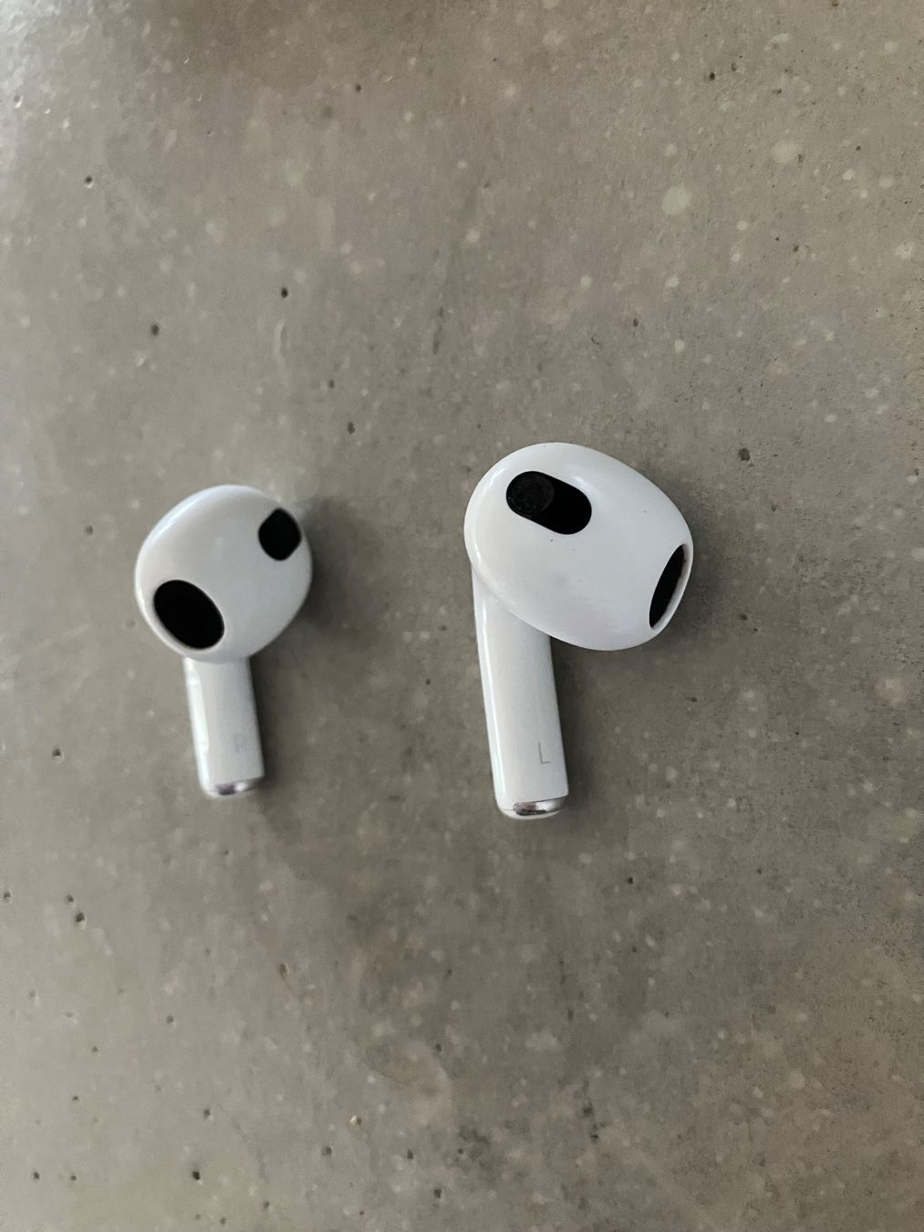 Apple Casques audio: Apple AirPods 3 – D'occasion à Lausanne par mr.v 6