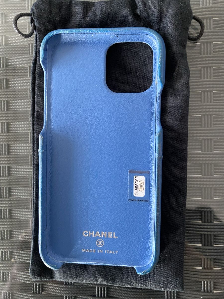 Chanel Cover & Protezioni schermo: Chanel Handyhülle iPhone 11 Pro blau – Usato da Horw venduto da bijou1986 3