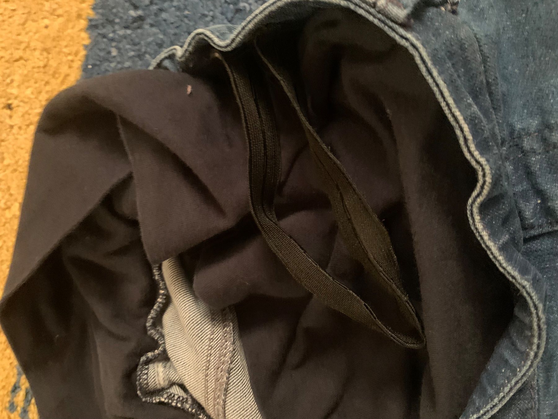 Jeans: Neuwertige Schwangerschaftsjeans gr. 36 – Usato da Huttwil venduto da Nanici 3