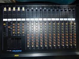 Phonic PMC 240A Mixing Desk * ein SUPER 24 Kanal Mischpult