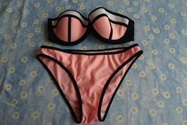 Bikini rosa - schwarz Trägerlos, mit Bügel, Polster ca.Gr 36
