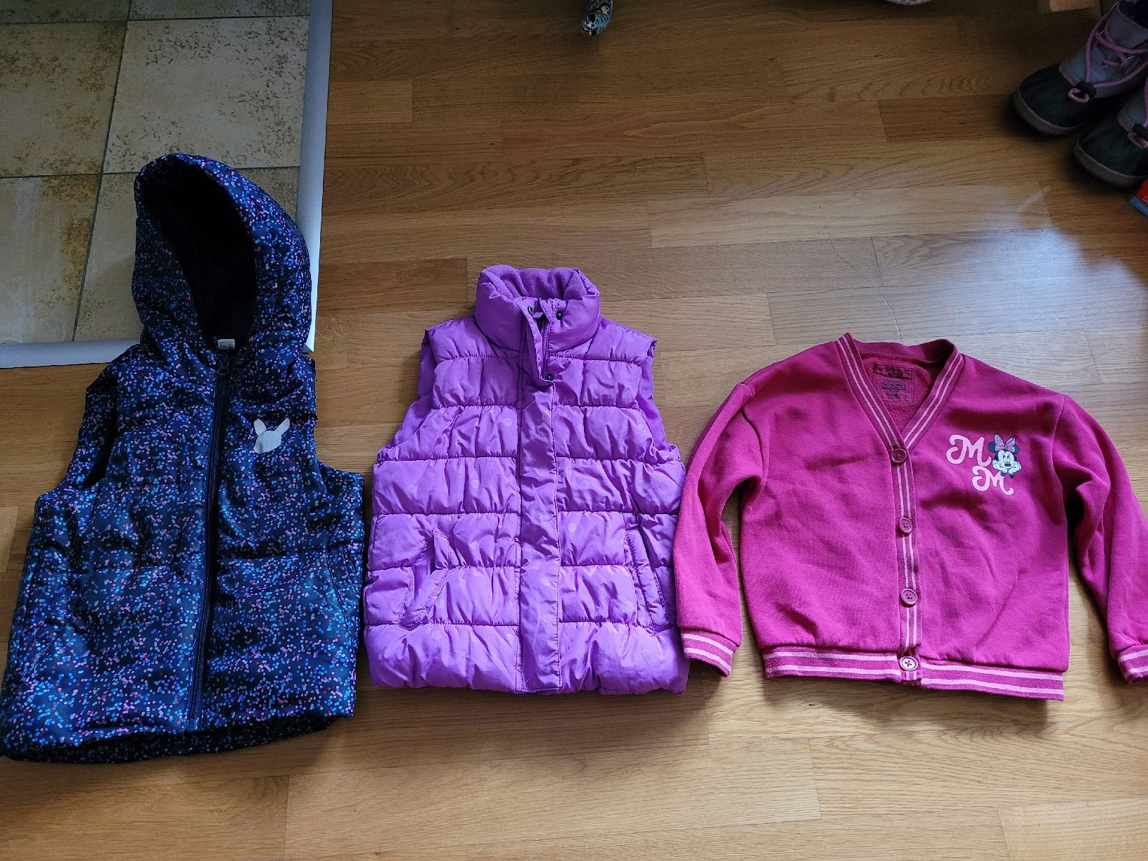 Lotti & Set di vestiti: Kleiderpaket Grösse 104 – Usato da Frick venduto da Spain_3 1