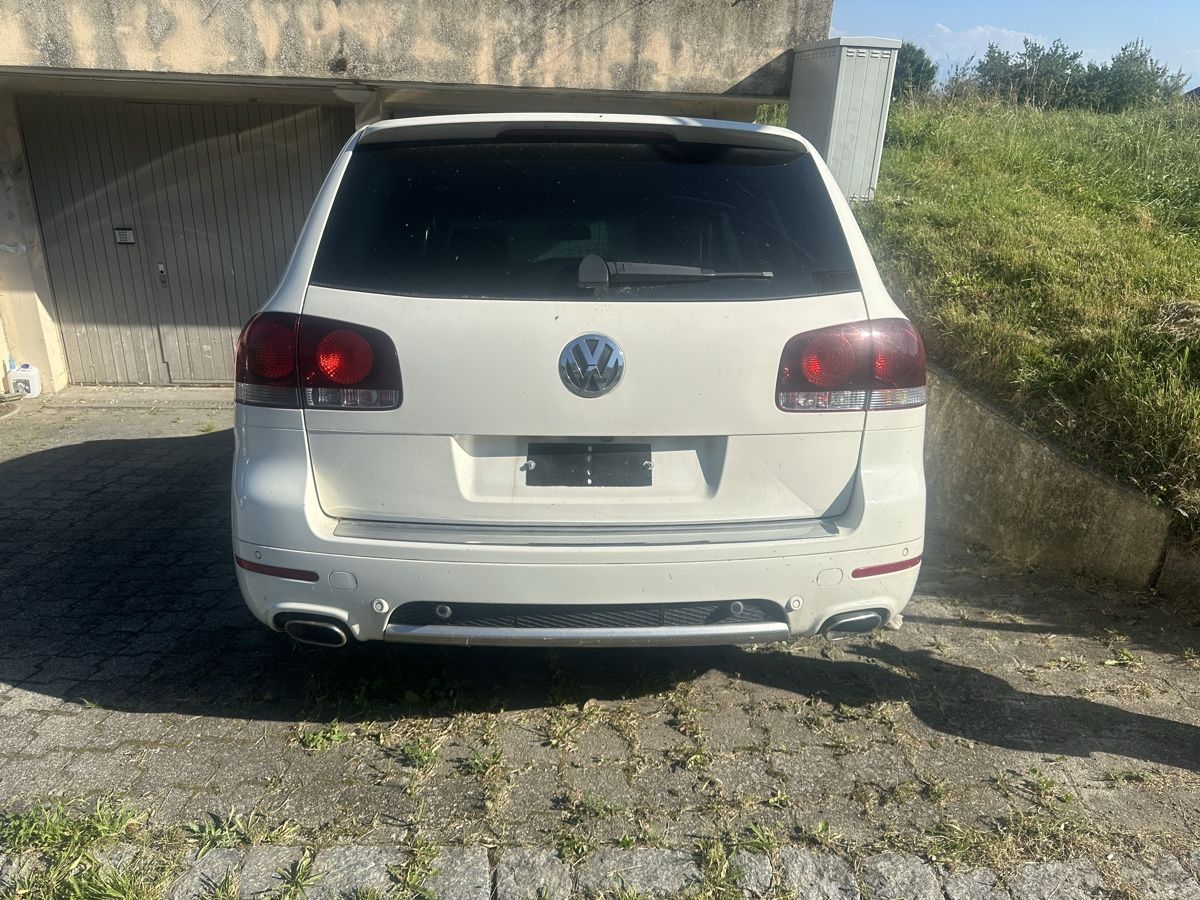 VW Automobili: VW Touareg R50 – Difettoso da Meikirch venduto da Hoonigan12 4