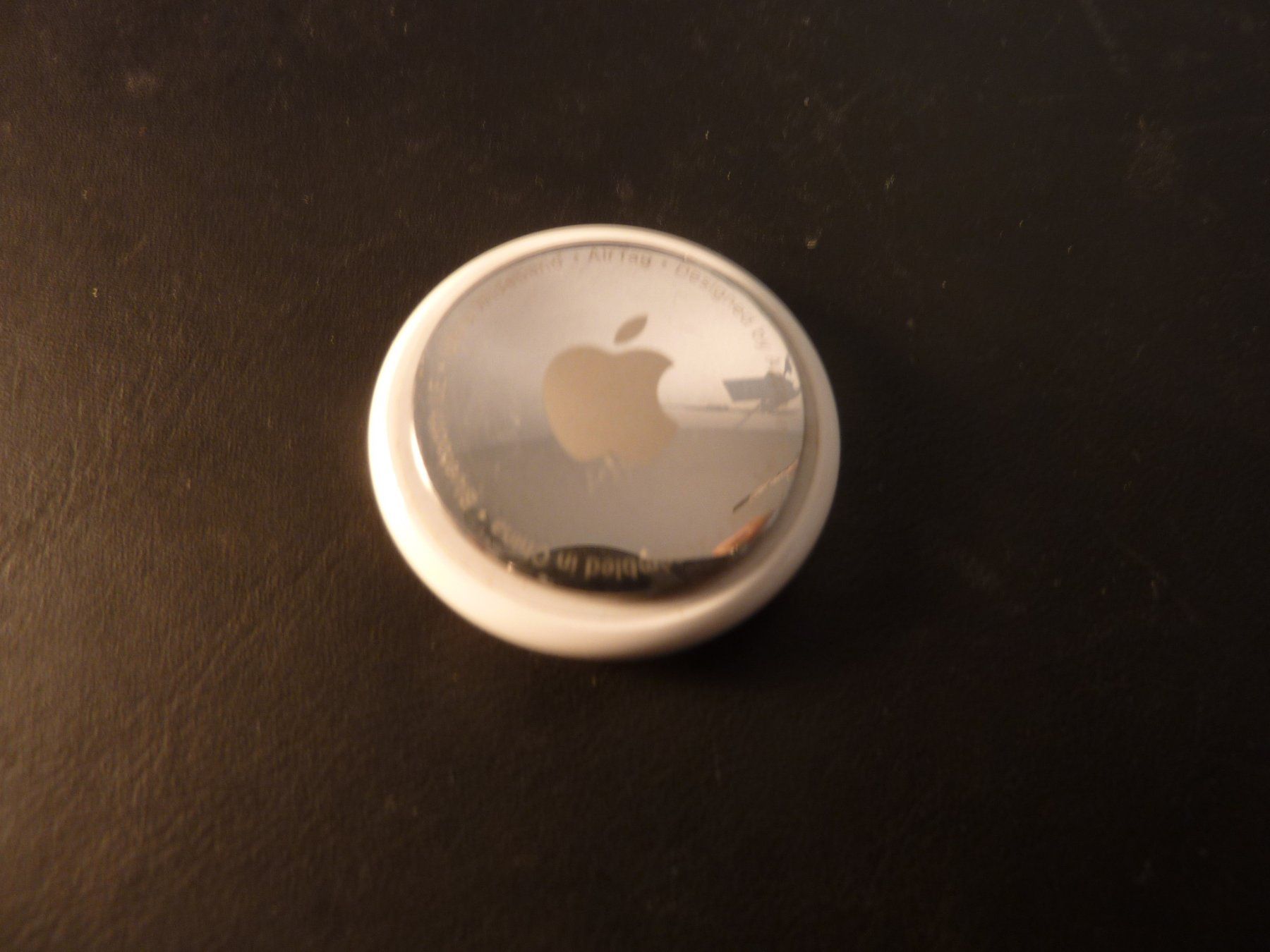 Apple Portachiavi: AirTag 1 Bluetooth NFC Smart Tracker wenig gebraucht – Usato da Hochfelden venduto da swissice