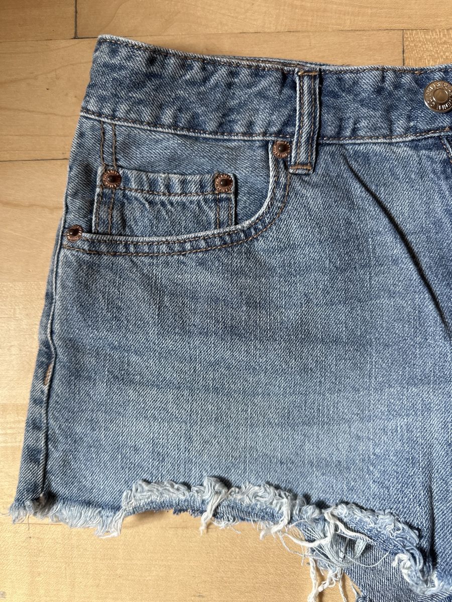 Pull&Bear Jeans: Coole Jeans Shorts mit Fransen, Grösse 38 – Nuovo (secondo la descrizione) da Hergiswil NW venduto da kaufe_at_kaufmann 4