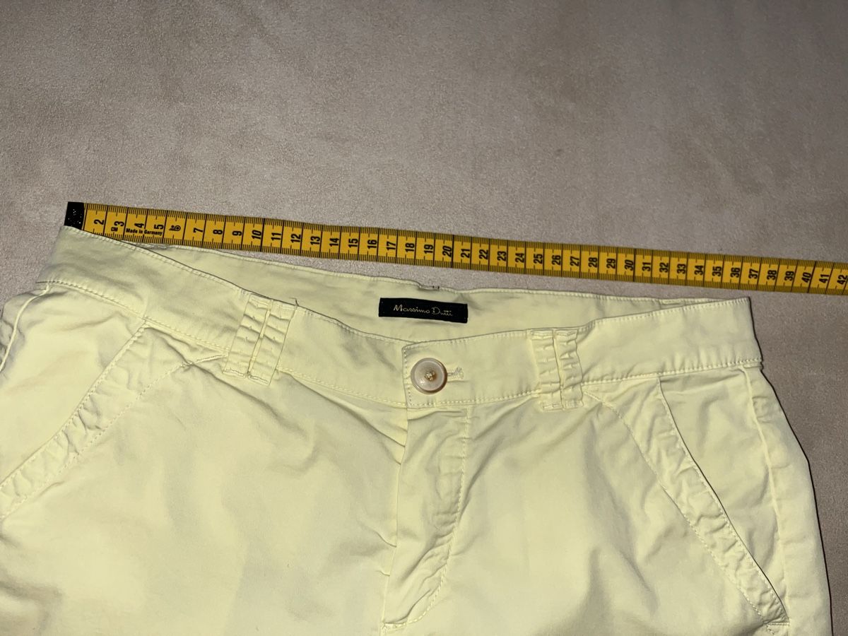 Massimo Dutti Pantaloni: Shorts Massimo Dutti Gr.34 – Usato da Stäfa venduto da Exclusive0 3