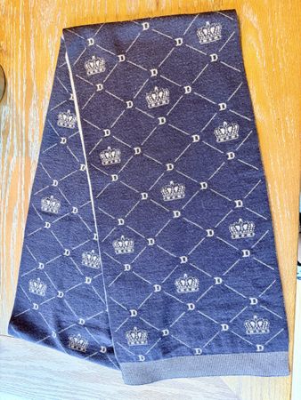 DELVAUX Luxury Scarf – 80% Wool / 20% Cashmere – Schal