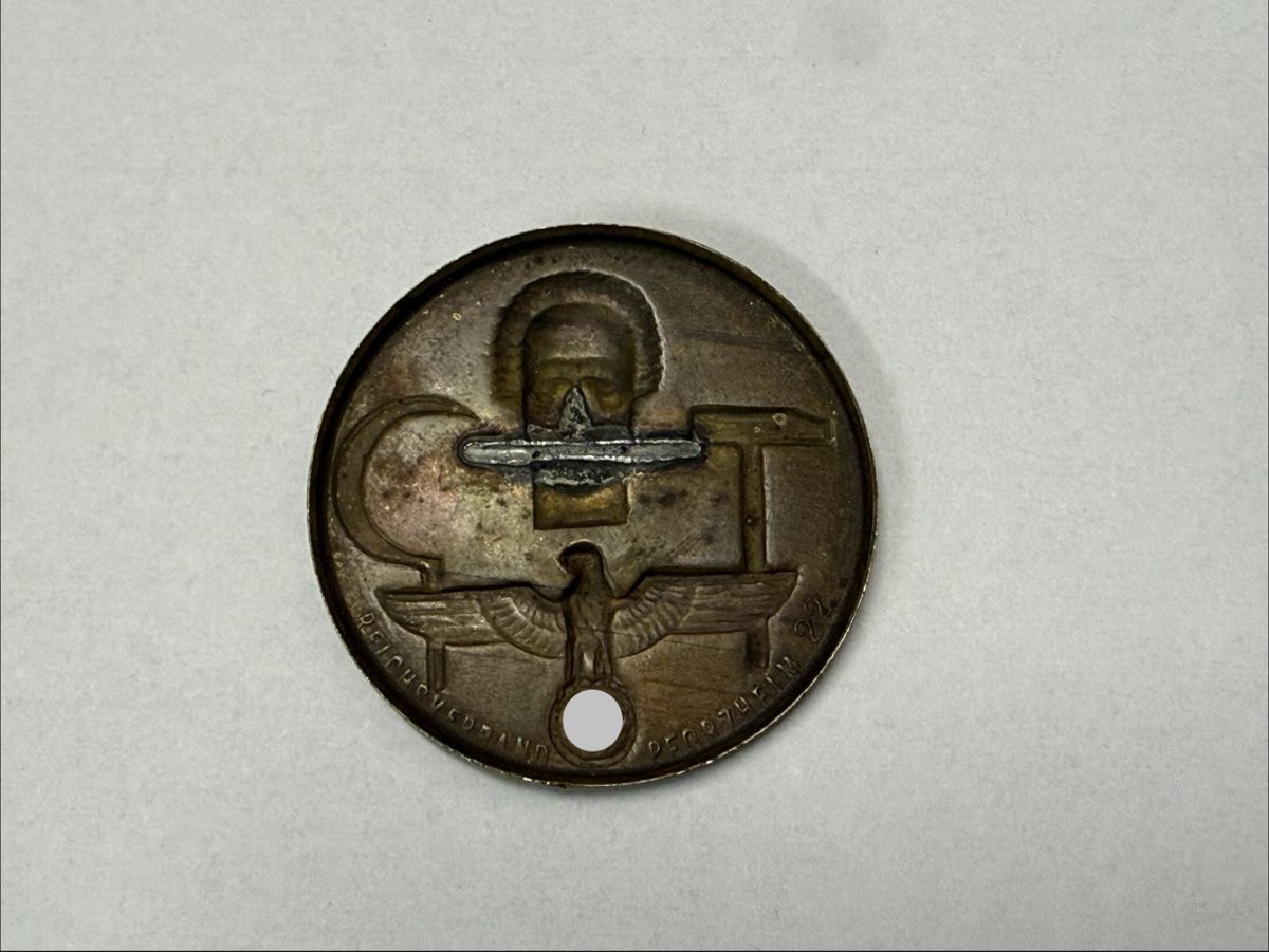 Medaglie: Deutschland - Tag der Arbeit 1934 Medaille  – Difettoso da Zürich venduto da daki81 1