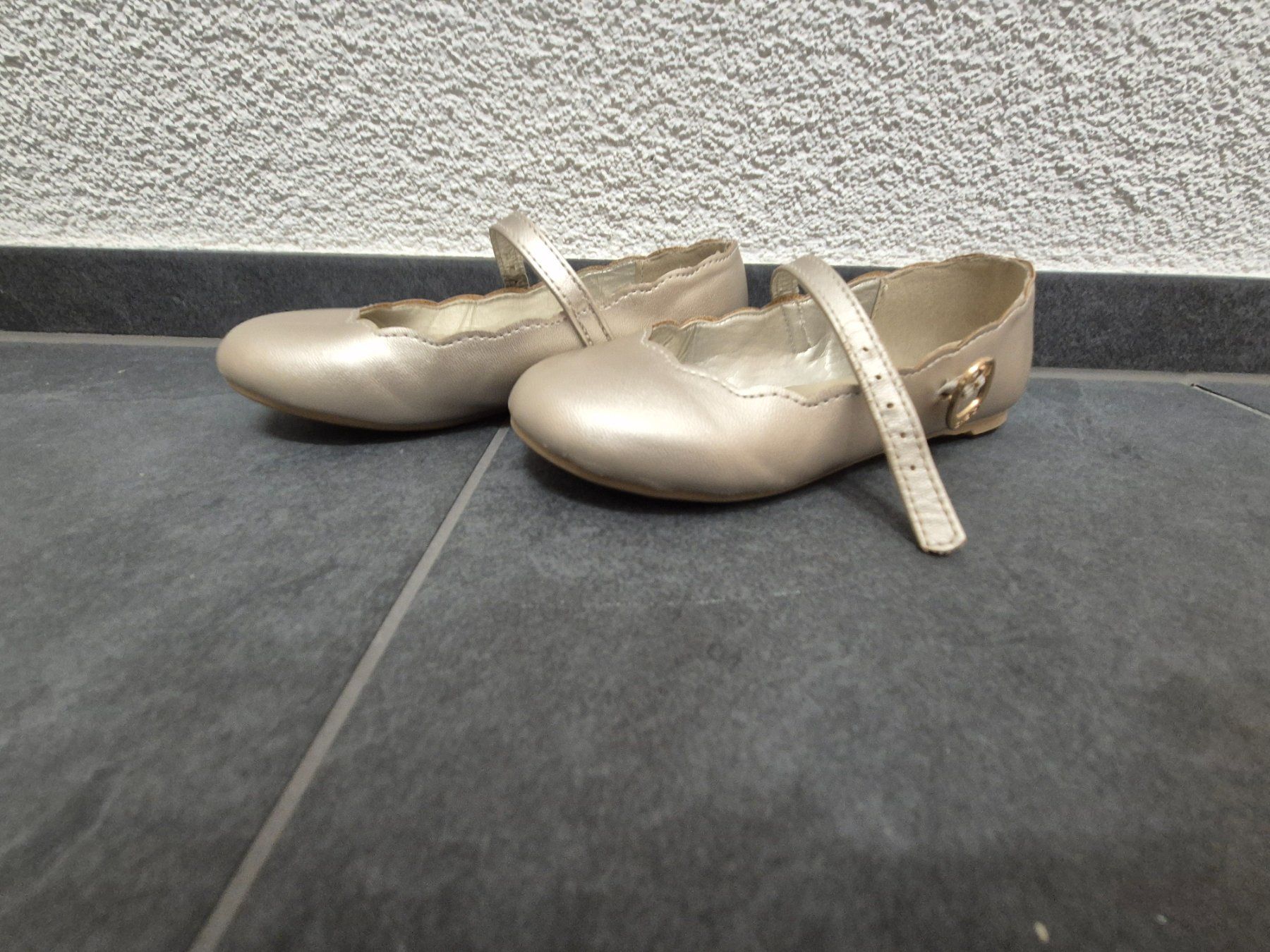 Schuhe für Mädchen: Ballerinas von Okaidi, Gr.29 – Gebraucht aus Basel von Misoppe 2
