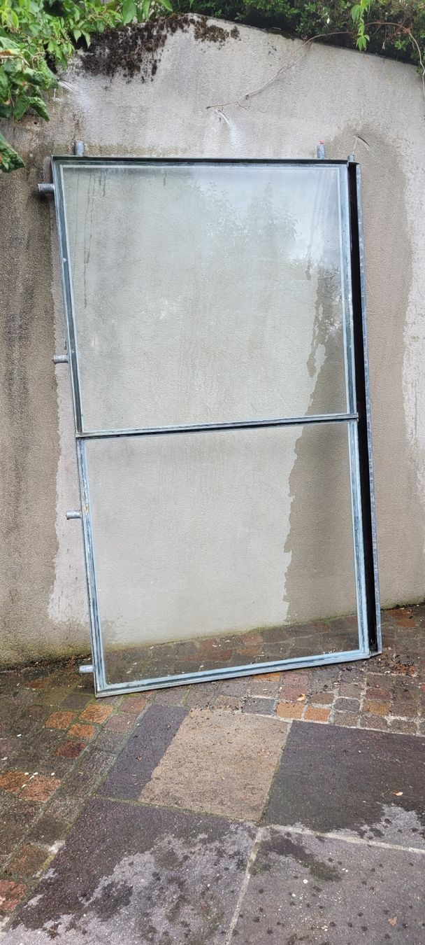 Rifugi: Vordach Glas Metall – Usato da Schinznach Dorf venduto da Renik