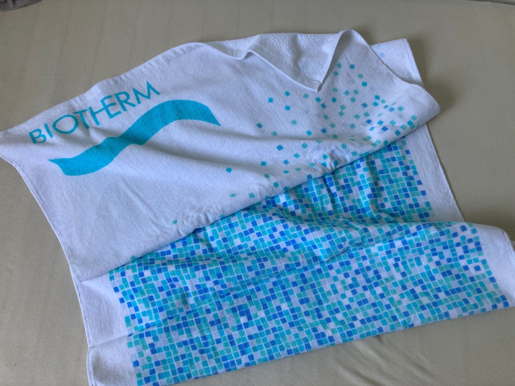 Teli da bagno: Serviette Biotherm 100% Coton neuf – Nuovo (secondo la descrizione) da Biel/Bienne venduto da almercaa