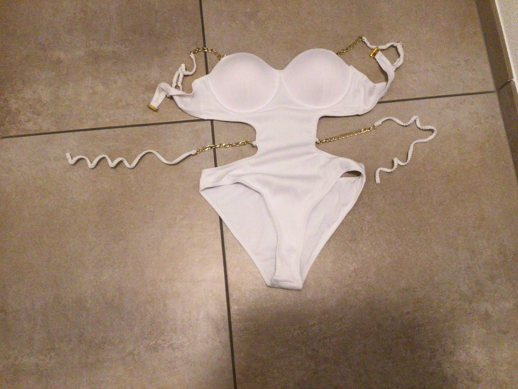 Maillots de bain & Bikinis: Badeanzug M – D'occasion à Minusio par liam04