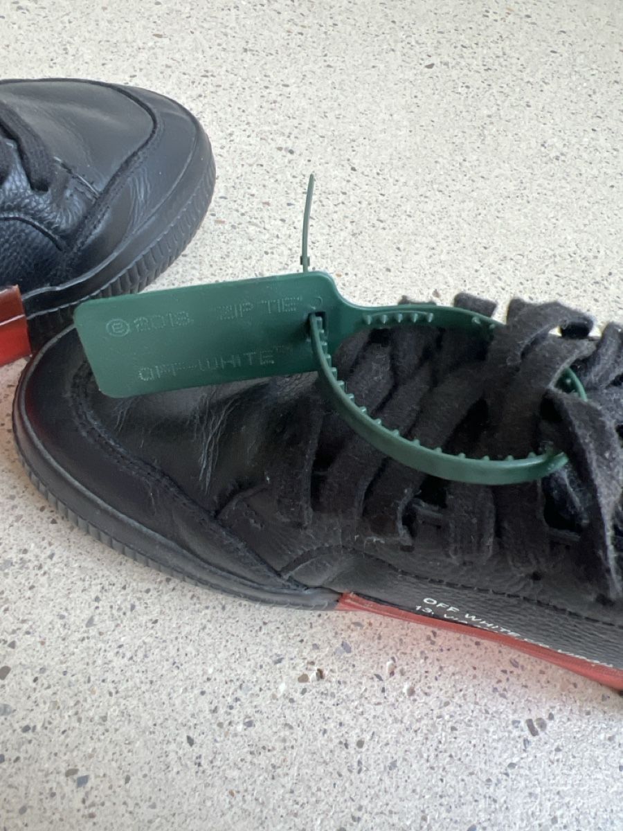 Off-White Scarpe da uomo: Off-White Sneakers Vulcanized Gr 39 – Usato da Adliswil venduto da la.di.ma 6