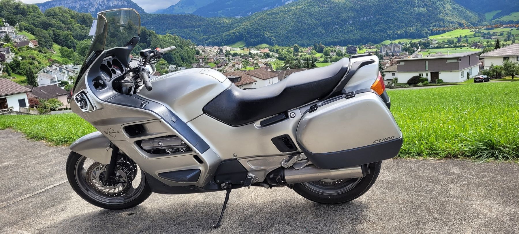 Strada: Honda 1100 Pan European – Usato da Schwyz venduto da KTM2t