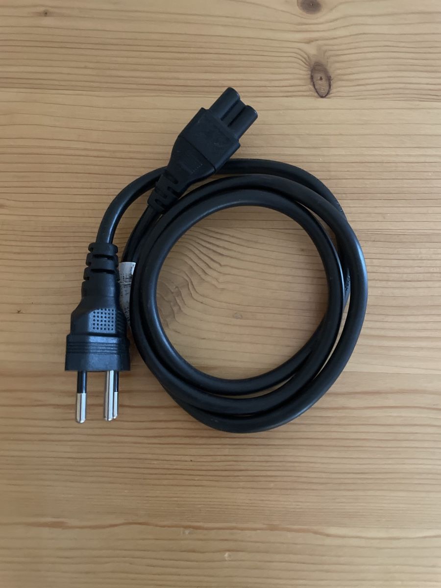 Kabel: Netzkabel Stromkabel Stecker Strom Kabel Schwarz Top Zustand – Gebraucht aus Spreitenbach von Gloxinia