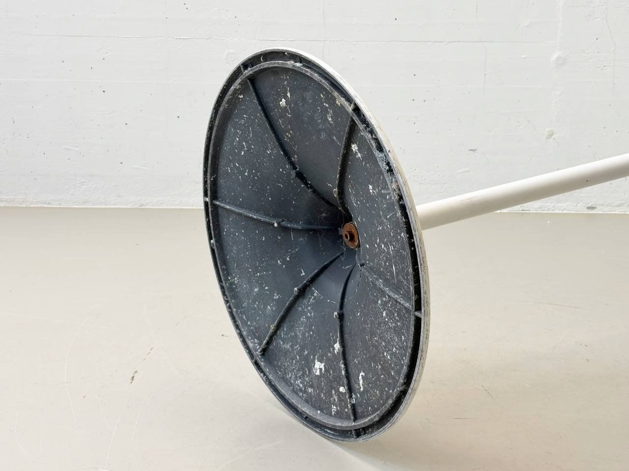 Guardaroba: Mid-Century Kleiderständer von Vitra-Graeter, Schweiz, 1970 – Usato da Zürich venduto da LeMoege 8