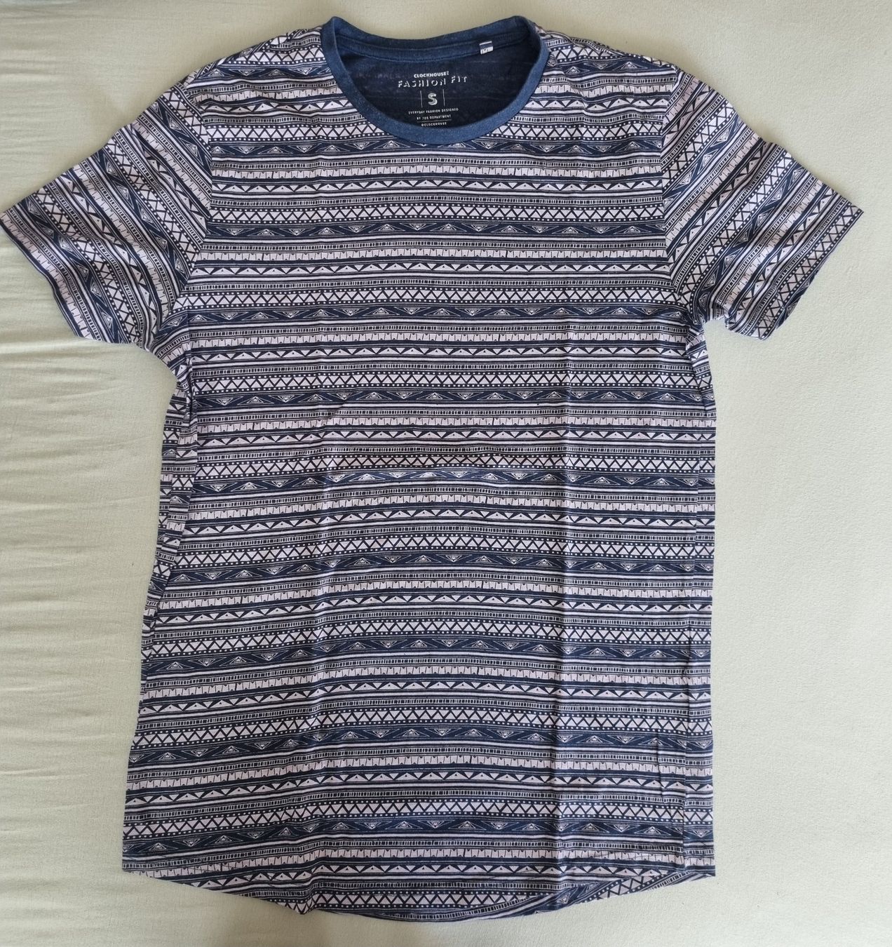C&A T-shirt: T-Shirt "Clockhouse" (Gr. S) – Usato da Gams venduto da tischi97