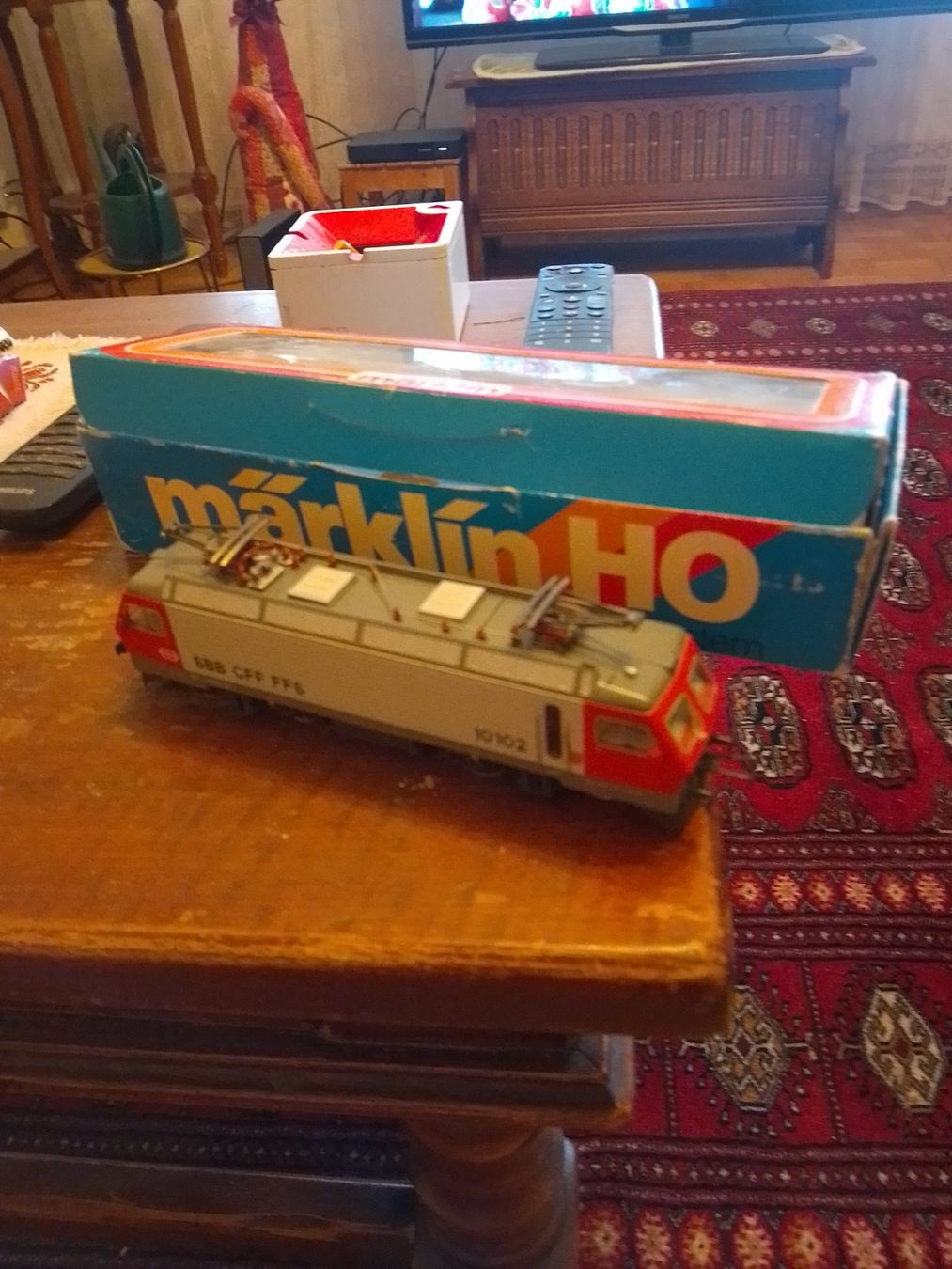 Märklin Modellini di ferrovie: Une Rail 2000 grise – Usato da yverdon-les-bains venduto da polochristophe