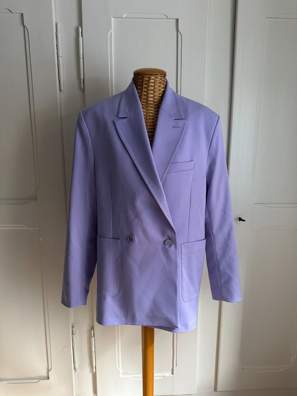Bershka Giacche: BERSHKA - Longblazer lila S – Usato da Zürich venduto da Diazaio