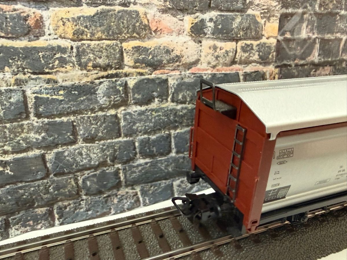 Märklin Modellini di ferrovie: Märklin HO Güterwagen 4633 - – Usato da Altdorf UR venduto da modellbau-widmer 3