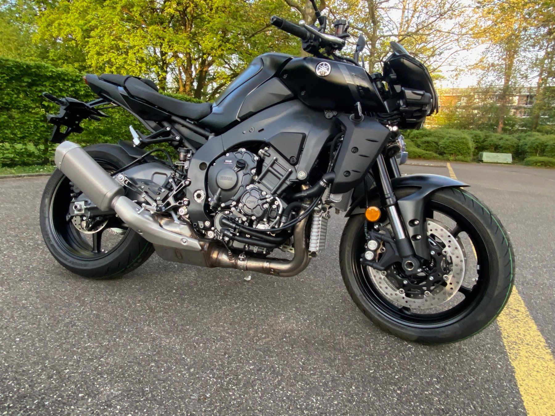 Yamaha Strasse: Neue Yamaha MT10 all Black & Rizoma – Neu und originalverpackt aus Reinach BL von DCastro4 3