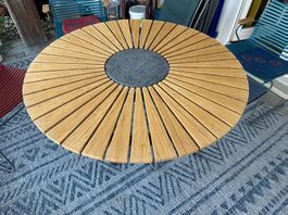 Designer Gartentisch
