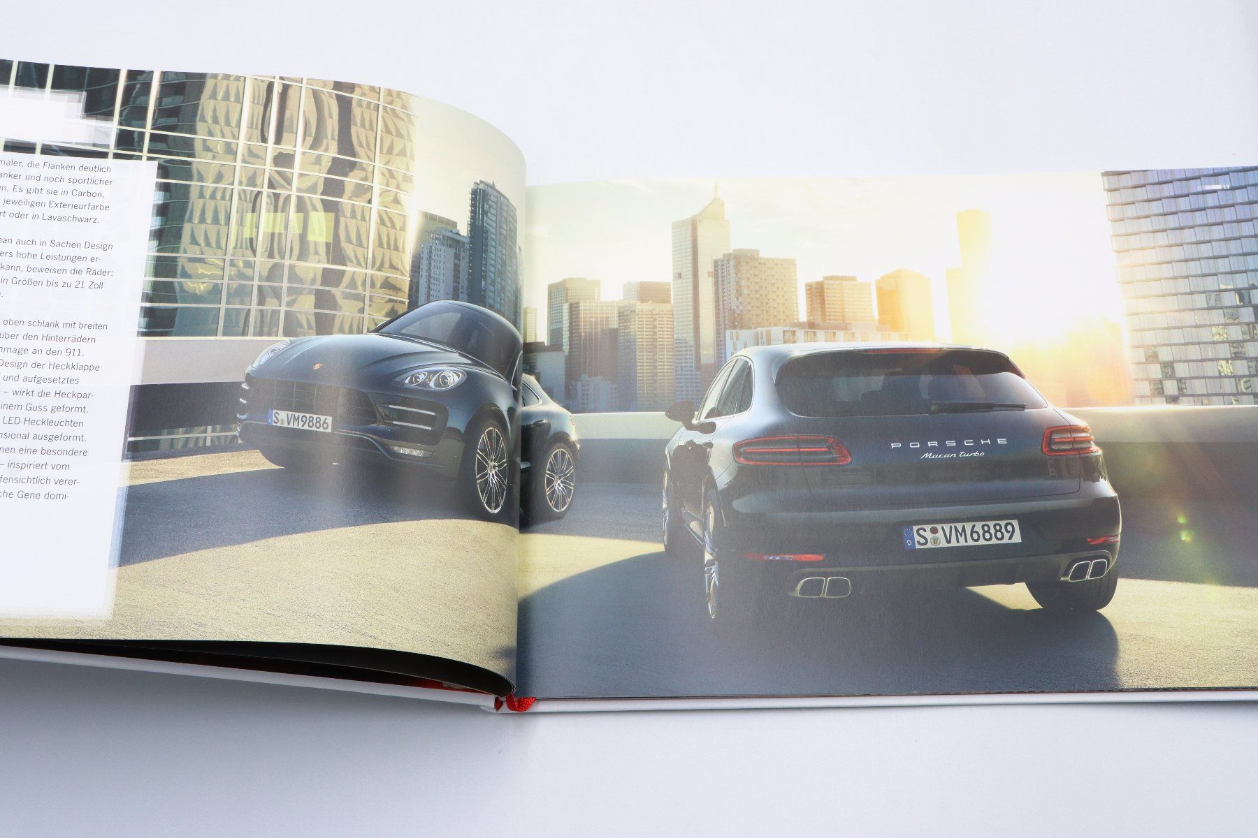 Porsche Documenti: Porsche Macan 2013 Hardcover Prospekt – Usato da Bühl b.Aarberg venduto da Collectorpassions 3