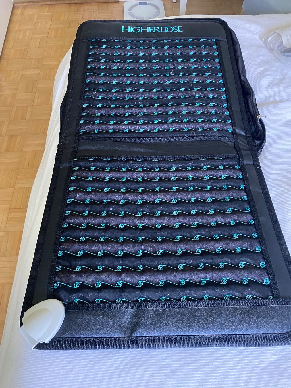 Appareils médicaux: Higherdose Infrared PEMF Mat and carry case – Neuf (Voir description) à Oberrieden par Brighton-Mc 5