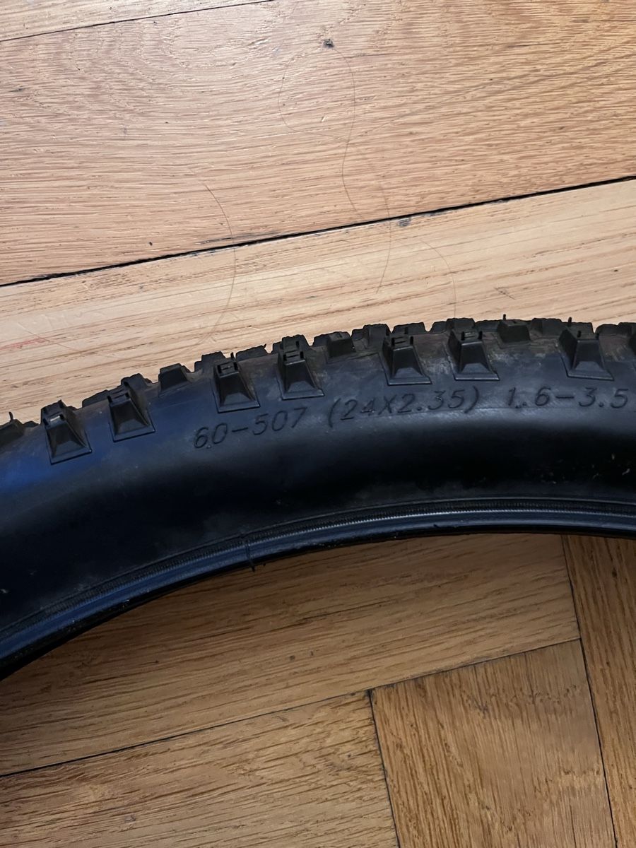 Pneumatici & Ruote complete: Reifen Schwalbe Smart Sam 24x2.35 – Usato da Bern venduto da 123beatz 1
