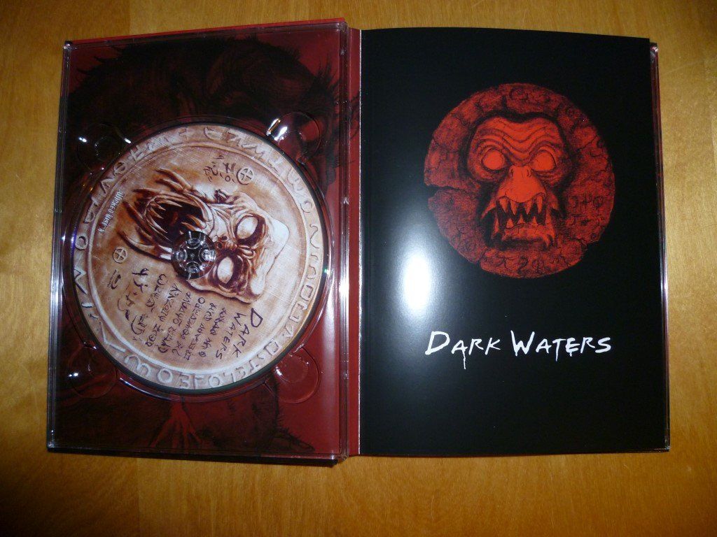 Tous les DVDs: Dark Waters - Mediabook [Blu-Ray] – D'occasion à Zürich par Gretchen 1