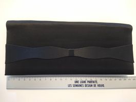 Pochette nera in raso